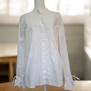 Abercrombie & Fitch Elegant White Button Down Shirt Size M 100% Cotton.